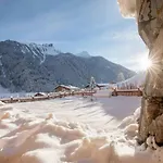 公寓 Haus Alpenprinzessin Stubai Tirol Luxury Naturperle 施图拜河谷新施蒂夫特