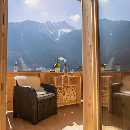 Haus Alpenprinzessin Stubai Tirol Luxury Naturperle Lägenhet *