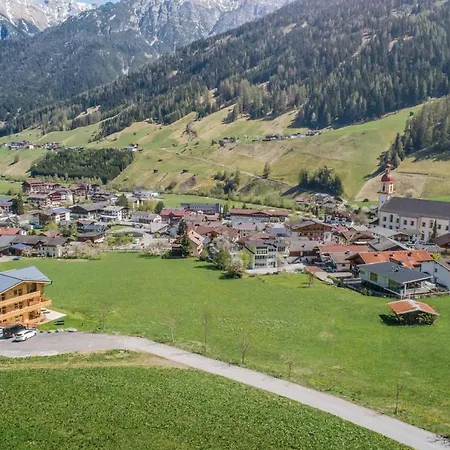 Luxury Naturperle Haus Alpenprinzessin Helles Holzhaus Zentral , Modern & Grossraeumig * Neustift im Stubaital
